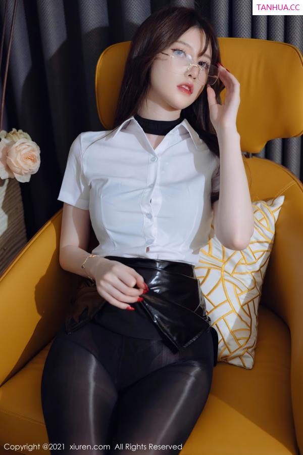 美桃酱  [XiuRen]高清写真图 2021.12.28 No.4395 美桃酱第10张图片